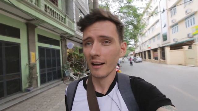 Открытие H&M в Ханое. Катя супер модель. смотреть онлайн