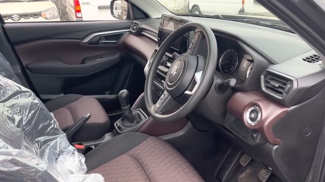 Grand Vitara Delta CNG 2023 Review - India’s First SUV CNG смотреть онлайн