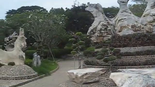 Парк древних камней и Крокодиловая ферма в Паттайе смотреть онлайн