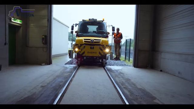 №6. Локомобиль Unimog U423. Маневровый, с ПДУ (пультом дистанционного управления). смотреть онлайн