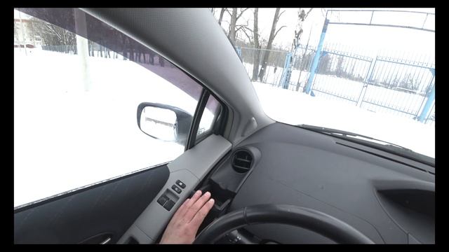 Обзор Toyota Yaris 2008г (Косметичка на колесах) смотреть онлайн