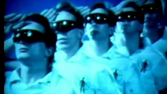 DEVO ~ Uncontrollable Urge смотреть онлайн