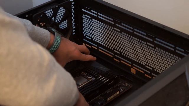 $2300 PC Build (i9-10900KF-RTX 3080!!!) смотреть онлайн