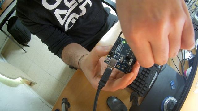 #1 ESP8266 : Primo approccio con il modulo e alcuni comandi AT - Wi-Fi su Arduino! смотреть онлайн