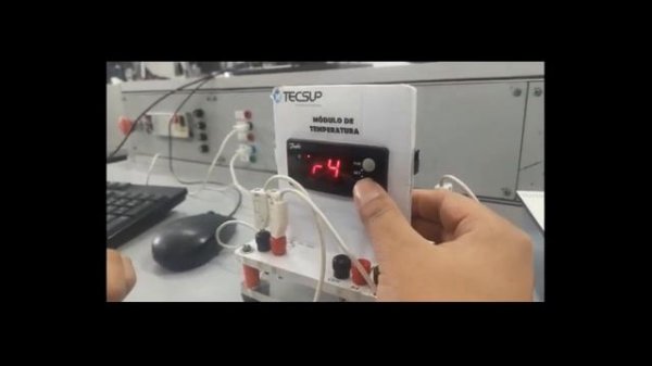 LAB 10 CONTROLADOR DE TEMPERATURA DANFOSS EKC 101