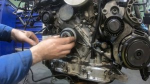 Замена переднего сальника коленвала VW Touareg 3.0 TDI