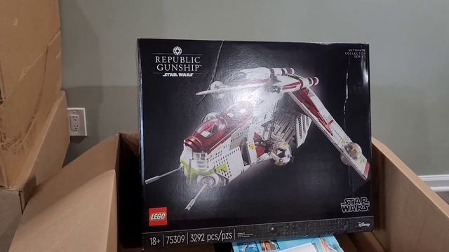 Added Lego 75309 - Republic Gunship Star Wars UCS to my collection | RB Brickworld LEGO Vlog! смотреть онлайн