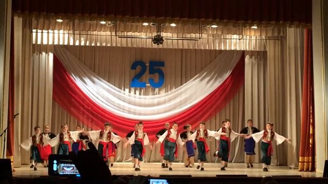 Арвани то влако (греческий танец), ансамбль "Панаир" смотреть онлайн