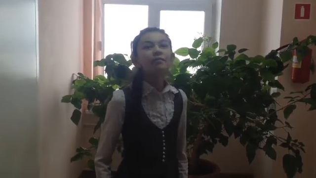 Исматова Шахризода читает стихотворение Тютчева смотреть онлайн