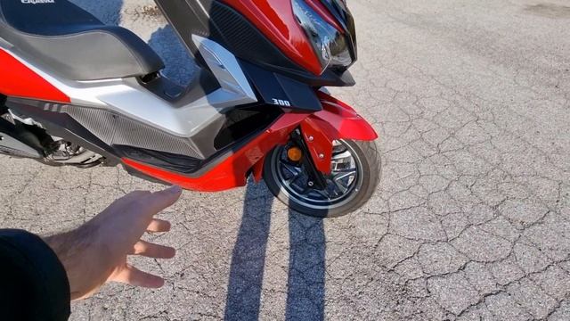 SYM cruisym 300 enfin la présentation ????? смотреть онлайн