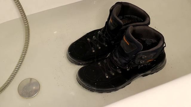 Lowa Renegade через два года смотреть онлайн