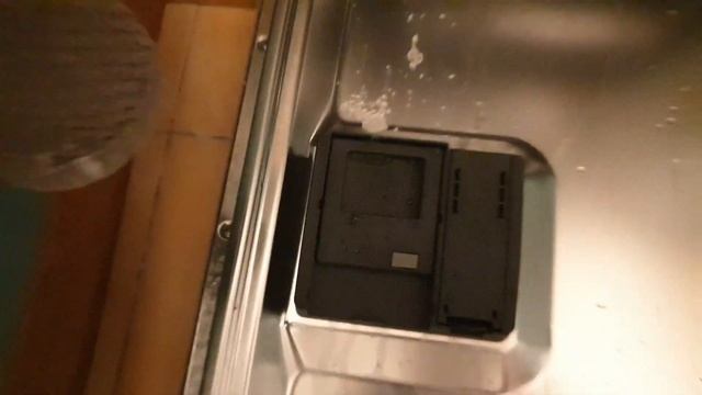 Comment enlever le voyant rouge care d'auto entretient lave vaisselle Electrolux смотреть онлайн
