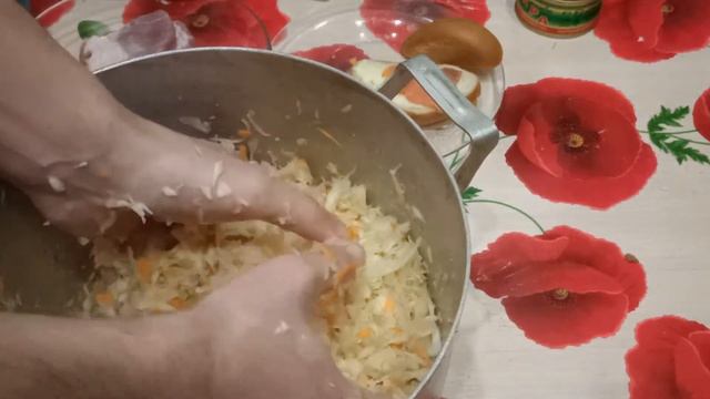Быстро засолить капусту | как посолить капусту | солить капусту дома Бабушкин рецепт на Новый год смотреть онлайн