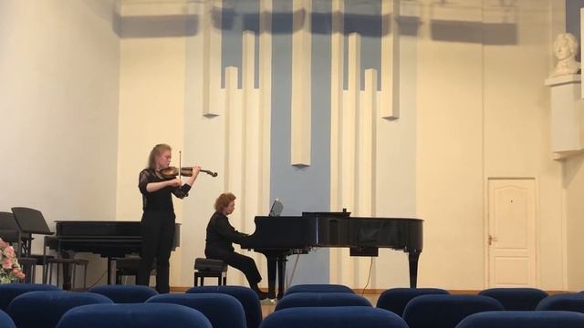 П. Сарасате - "Интродукция и тарантелла" - Полина Полевик (скрипка), Марина Муравина (ф - но) смотреть онлайн