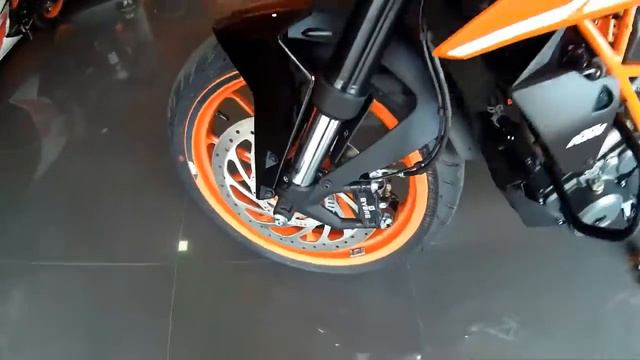 2017 KTM Duke 390 Review | Full Specs & Features | Exhaust Sound | KTM Pathanamthitta