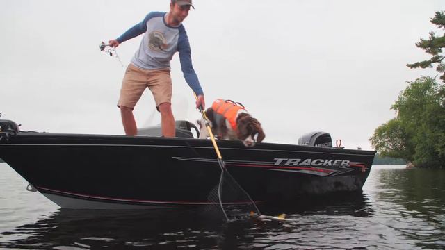 TRACKER Pro Guide V-16 SC Aluminum Deep V Boat смотреть онлайн