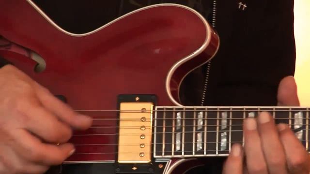 2007 Gibson Custom Shop ES-345 Varitone Demo смотреть онлайн