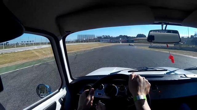 Renault 8 Jarama, derrape en Farina смотреть онлайн