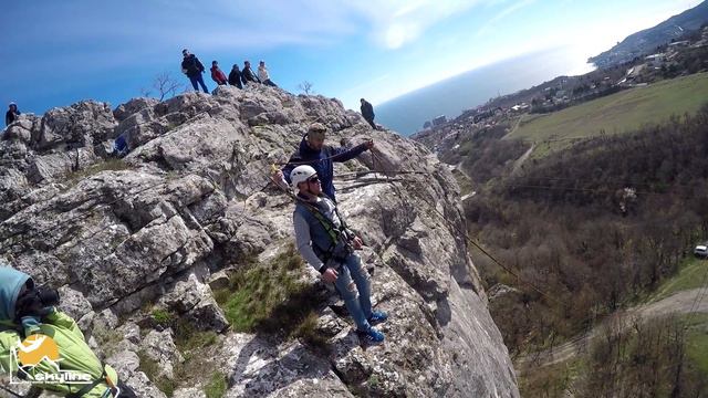 Роман The Red Stone Rope Jumping with Skyline X-Team in Crimea смотреть онлайн