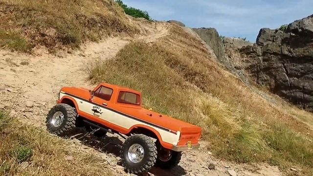 Carisma SCA-1E 1976 Ford F150 LWB RTR смотреть онлайн