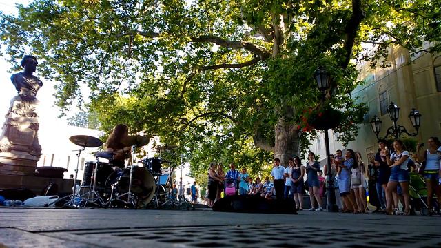 Одесса, июнь 2016, уличные музыканты, Барабаны Страдивари 41 смотреть онлайн