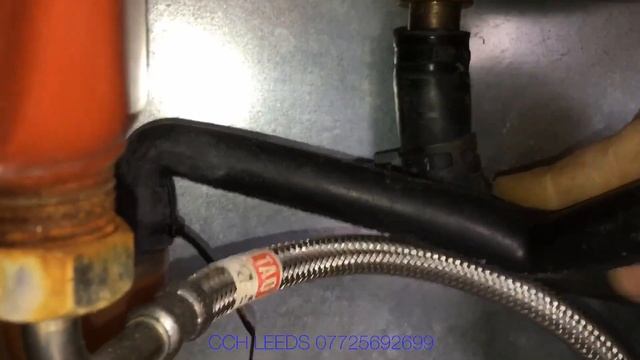 VIESSMANN VITODENS 100 WB1A - Stripping down - Rubber Hoses смотреть онлайн