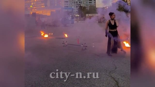 В Новоильинском районе было по-летнему горячо и очень весело! смотреть онлайн