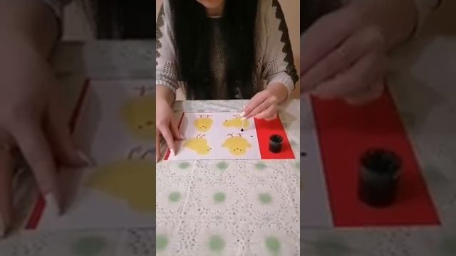 Проводит занятие Зиновьева Е.А. Рисование "Покормим цыплят" смотреть онлайн