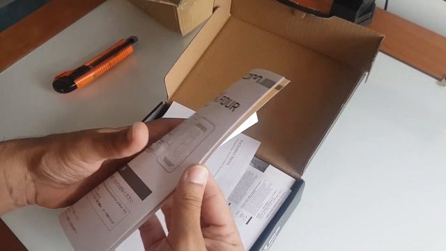 Unboxing da pedaleira Zoom G1 Four comprada no eBay смотреть онлайн