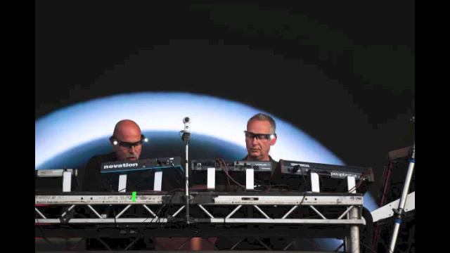 Orbital - Live @ Homelands Festival Ireland 1999 [Full Show] смотреть онлайн