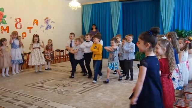Модницы и модники - танец на 8 марта смотреть онлайн