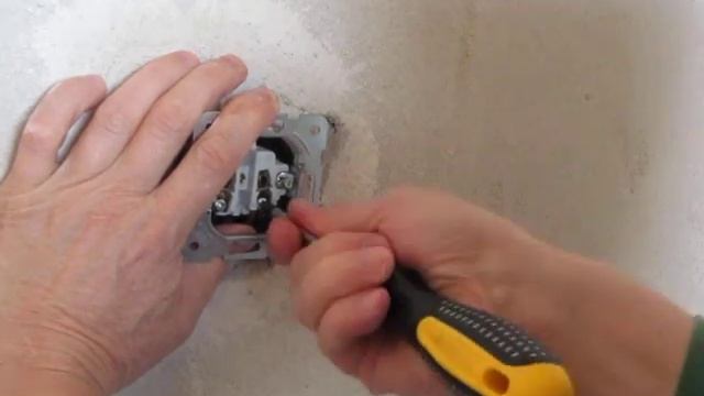 Как установить розетку? смотреть онлайн