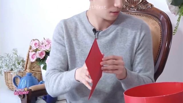 Wi Ha Joon being funny on interviews without even trying (Squid game, Bad and Crazy, and more) смотреть онлайн