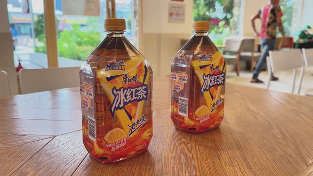 Холодный чай Мастер Конг