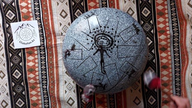 Глюкофон Наскальный рисунок Светлый Steel Tongue Drum Tank Drum Glukofon смотреть онлайн