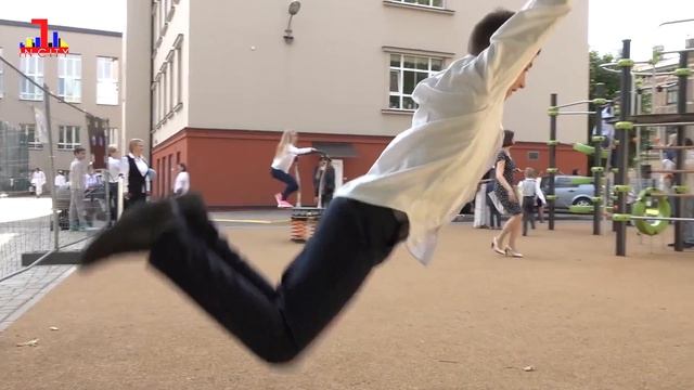 1 сентября 2016 в 10 рижской школе. 1inCity смотреть онлайн