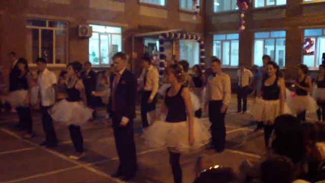 Флешмоб. Выпуск 2014. МБОУ СОШ №43 х.Бараниковский смотреть онлайн
