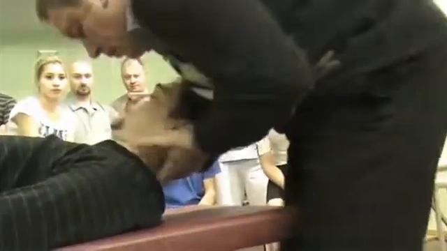 Артикуляция шейного отдела позвоночника. Articulation of the cervical spine. смотреть онлайн