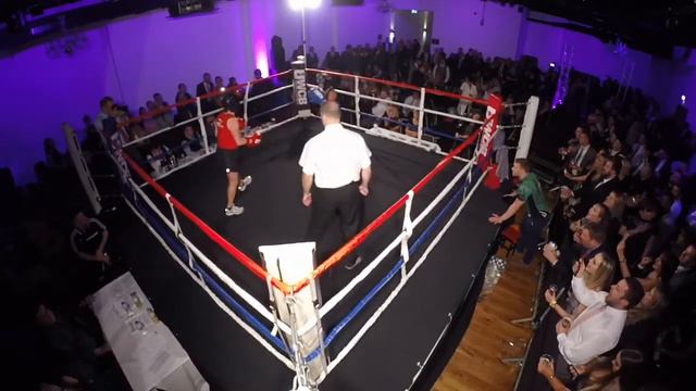 Ultra White Collar Boxing | Belfast | Dawn Leslie VS Angela Fegan смотреть онлайн