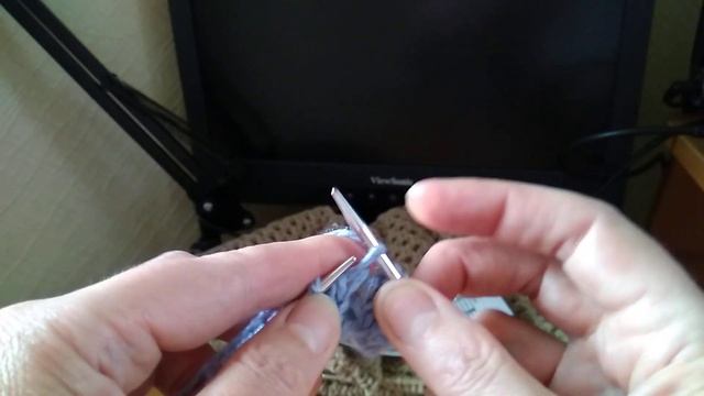 МК по вязанию детского пальто. Вяжем узор "вафельки" возвратными рядами и по кругу. смотреть онлайн