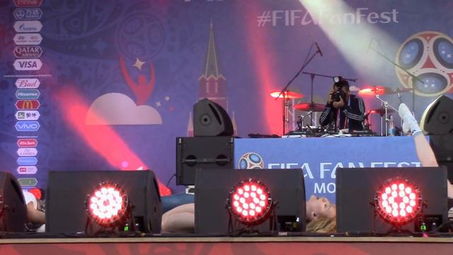 IKA - "Задыхаюсь без тебя" (FIFA Fan Fest 20.06.2018) смотреть онлайн