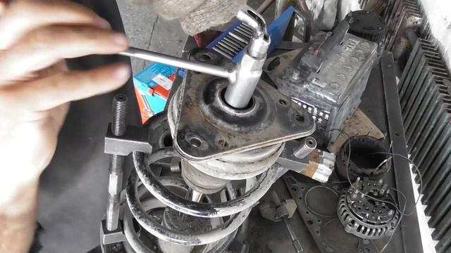 Замена передней стойки Лада Веста смотреть онлайн