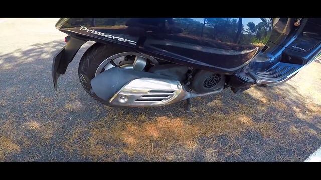 Обзор Piaggio Vespa 125cc Primavera смотреть онлайн