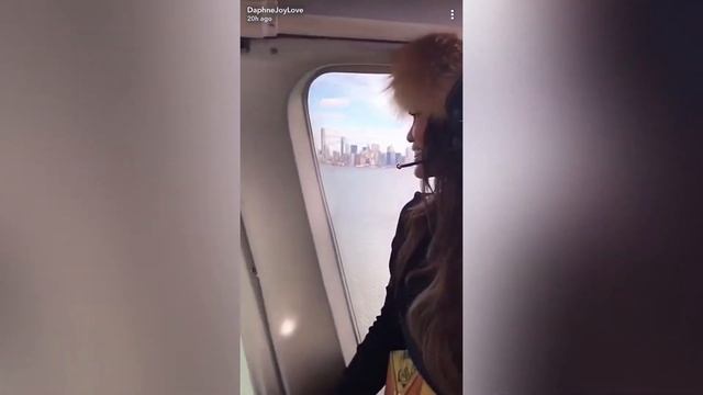50 CENT & DAPHNE JOY GIVES SIRE THE BEST NY TOUR – EVER WITH FUR COATS & HELICOPTER RIDES смотреть онлайн