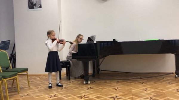 Василиса Паршкова, скрипка, 8 лет.