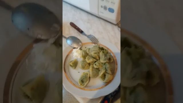 Пельмени из клевера - Уйгурская кухня. 4 часть смотреть онлайн
