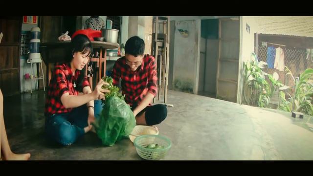 Tôi Thấy Hoa Vàng Trên Cỏ Xanh Phượt Cùng Vợ Yêu - Lai Be Ri