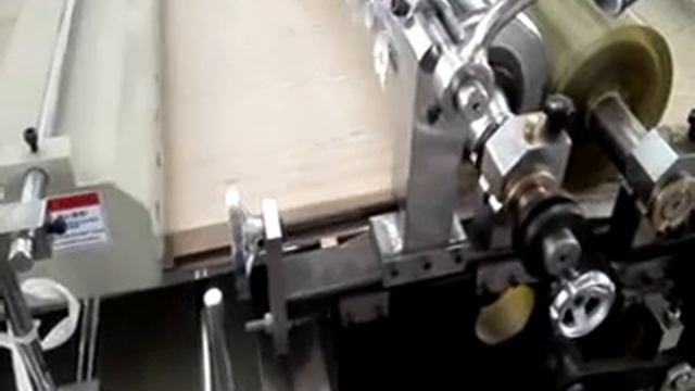 оборудование по покрытию жидким UV лаком