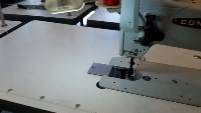 JUKI DU-1181N and Consew 206RB-5 Sewing Machine Comparison - Goldstartool.com - 800-868-4419 смотреть онлайн