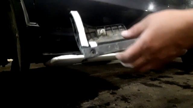 Honda CR-V. Синий налет на стеклах. Бряк накладки на двери. смотреть онлайн